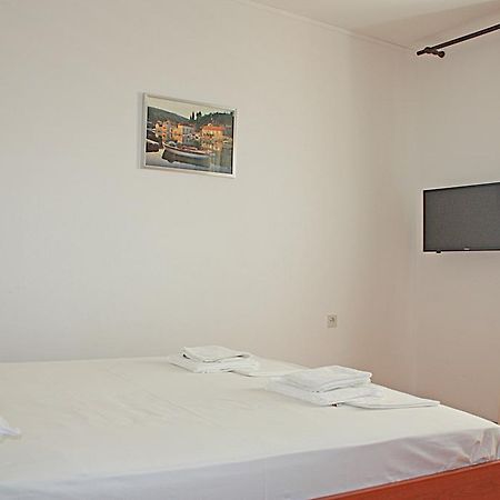 Bougainvillea Apartments Makarska Exterior photo