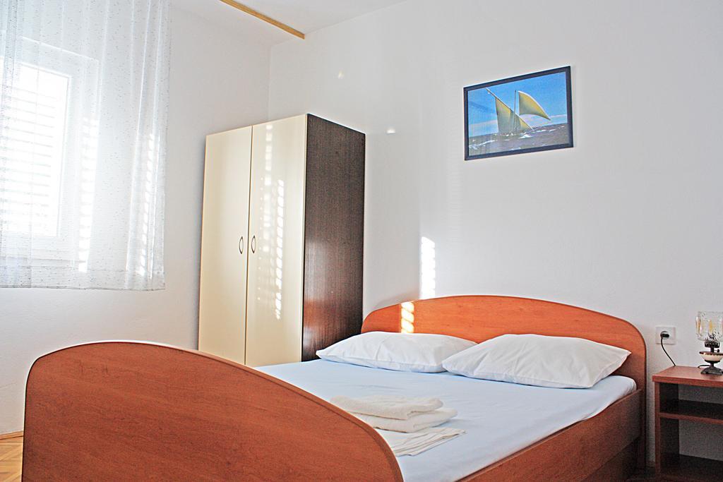 Bougainvillea Apartments Makarska Exterior photo
